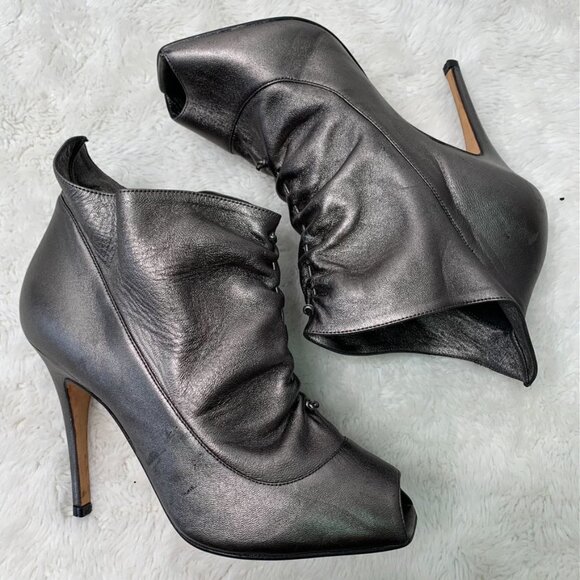 Manolo Blahnik Women's Pewter Silver Peep Toe Ruched Stiletto Booties Size 38.5 - Picture 5 of 15